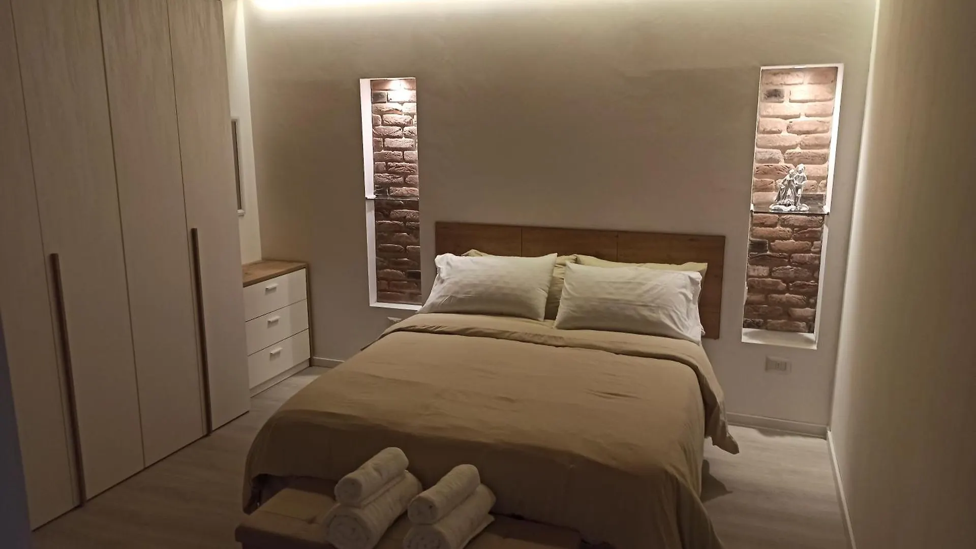 La Divina Suites Dalmine 0*,